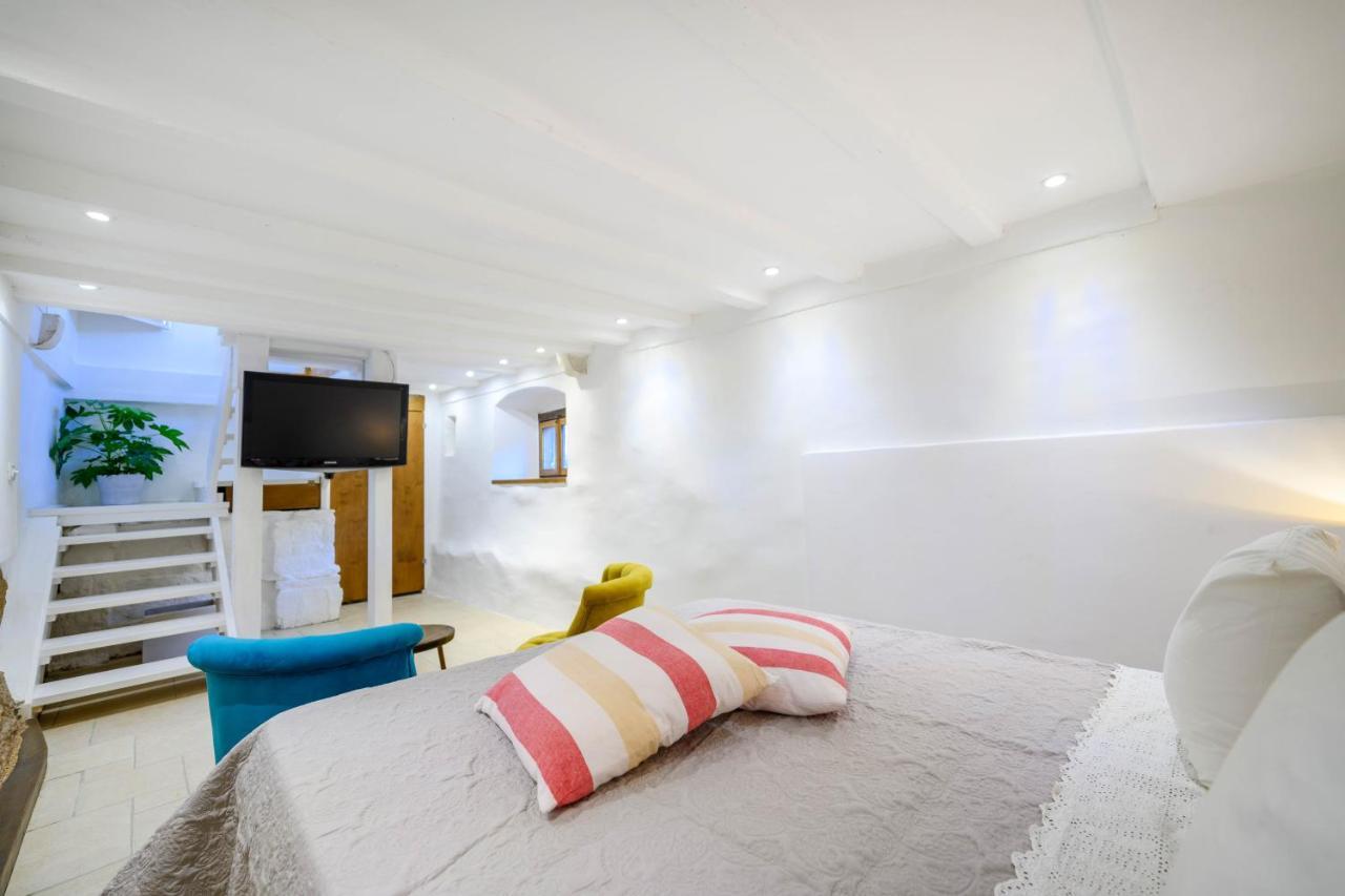 On The Rock Apartments Sibenik Luaran gambar