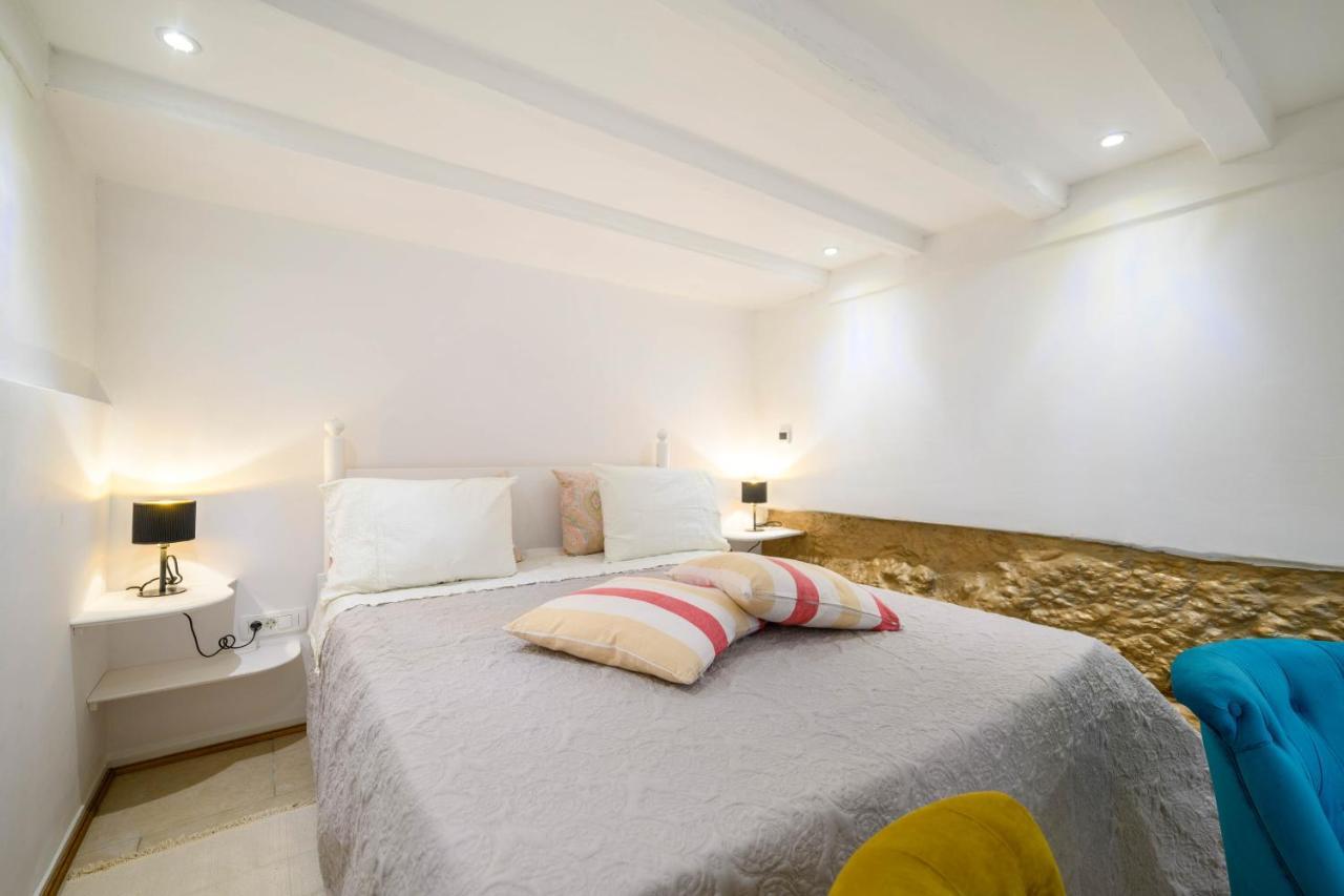 On The Rock Apartments Sibenik Luaran gambar